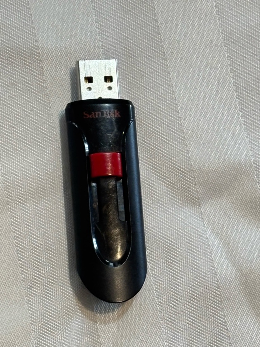 SanDisk Cruzer Glide 64GB Black and Red USB Flash Drive (Good Condition)